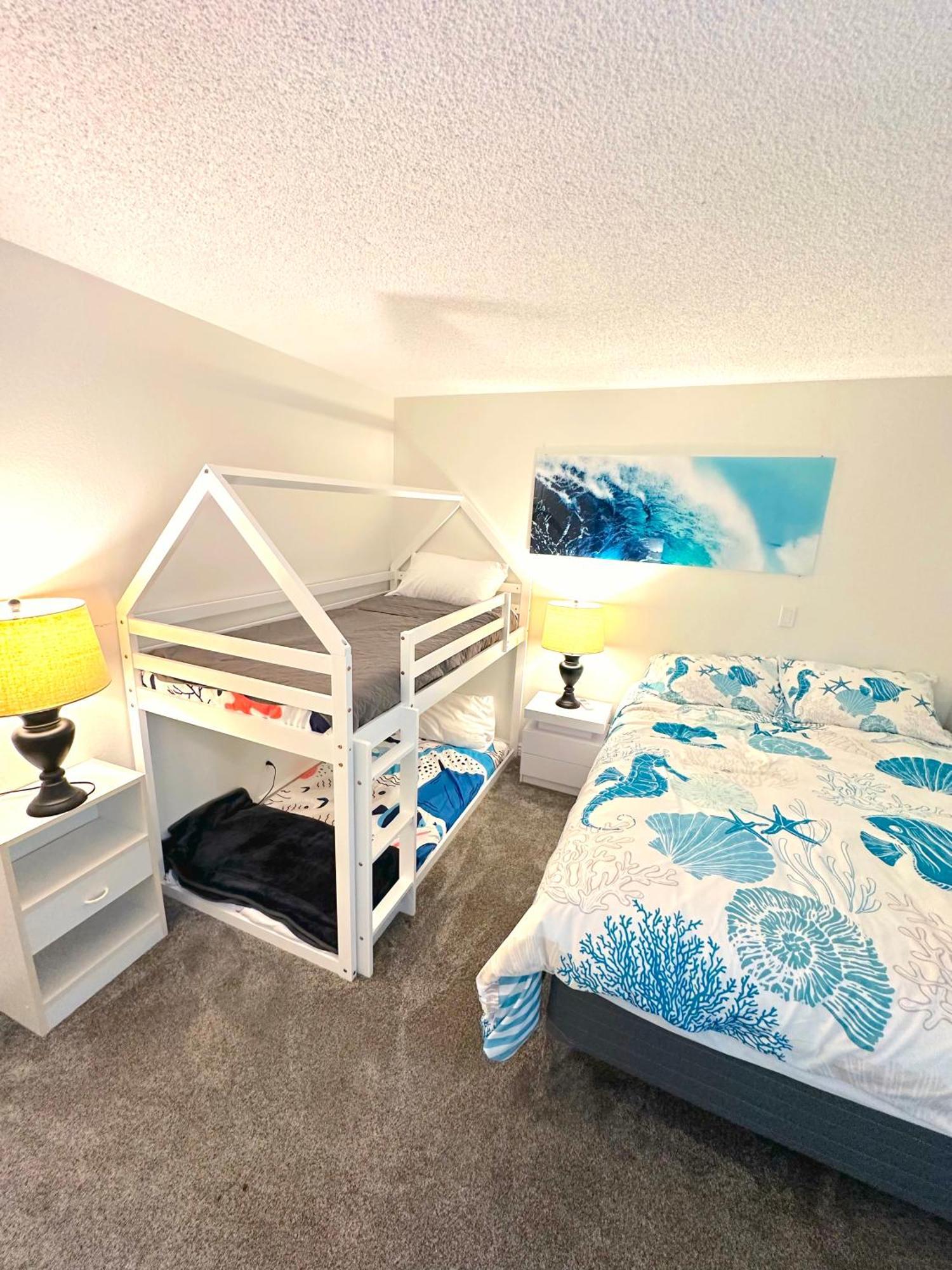 Oceanview Retreat - Steps To The Beach And 2 Pools オーシャンサイド エクステリア 写真